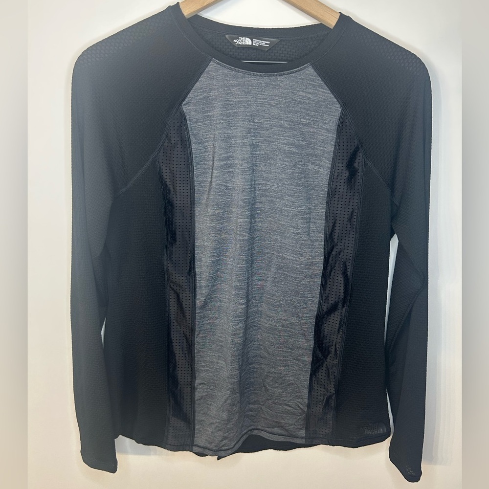 The North Face Women’s Black and Gray Determination Long Sleeve Top, Size Medium - Picture 1 of 9